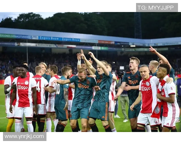 埃因霍温主场迎战格拉夫全力争胜力争联赛积分提升 埃因霍温主场迎战格拉夫全力争胜力争联赛积分提升