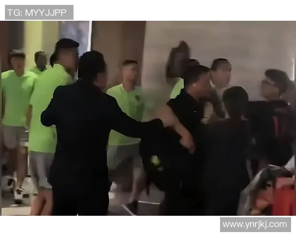 北京中赫国安迎战拜仁慕尼黑强强对决引发球迷热议 北京中赫国安迎战拜仁慕尼黑强强对决引发球迷热议