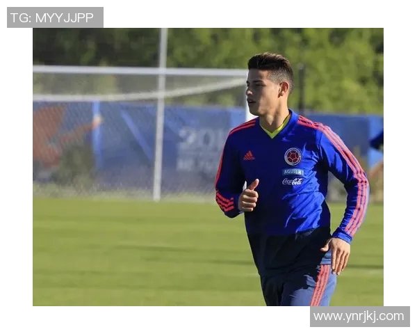 希迈尼奇宣布加盟那不勒斯,斯图加特拍摄现场掀起转会风暴 希迈尼奇宣布加盟那不勒斯,斯图加特拍摄现场掀起转会风暴