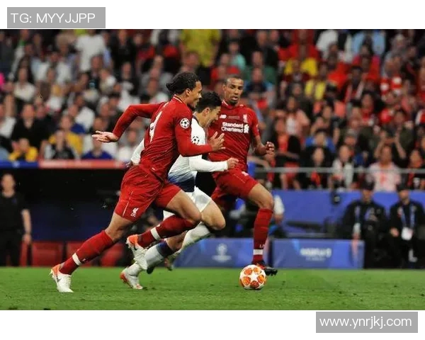 曼城与利物浦激战正酣比赛直播全程回顾与精彩瞬间解析